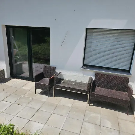 Moderne Auf Rups Hof Apartmán